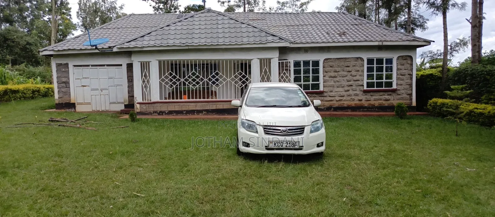 Toyota Axio 2011 White