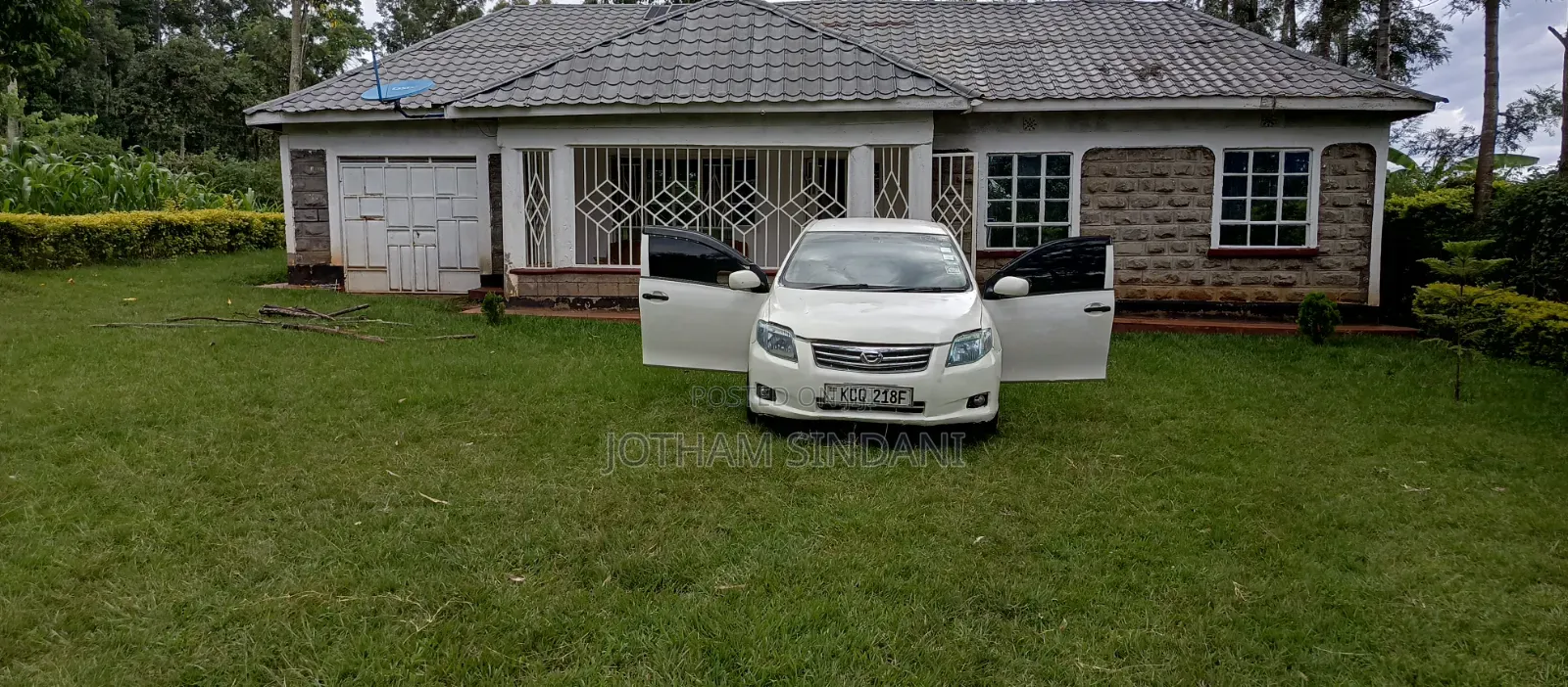 Toyota Axio 2011 White