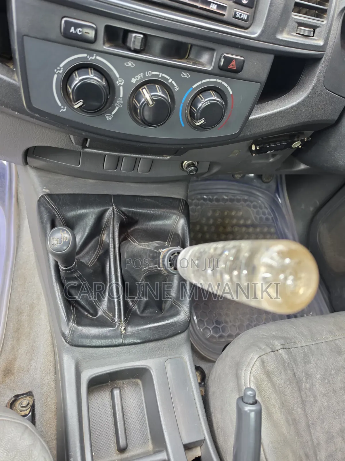 Toyota Hilux 2012 Gray