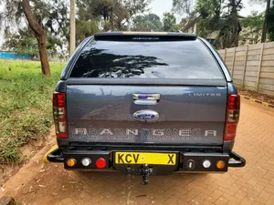 Ford Ranger Wildtrak 2013 Silver