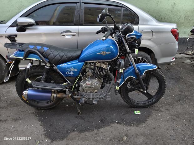 Captain CP150-10 2026 Blue - main view