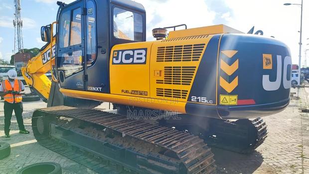 JCB 215 Excavator - thumbnail 2