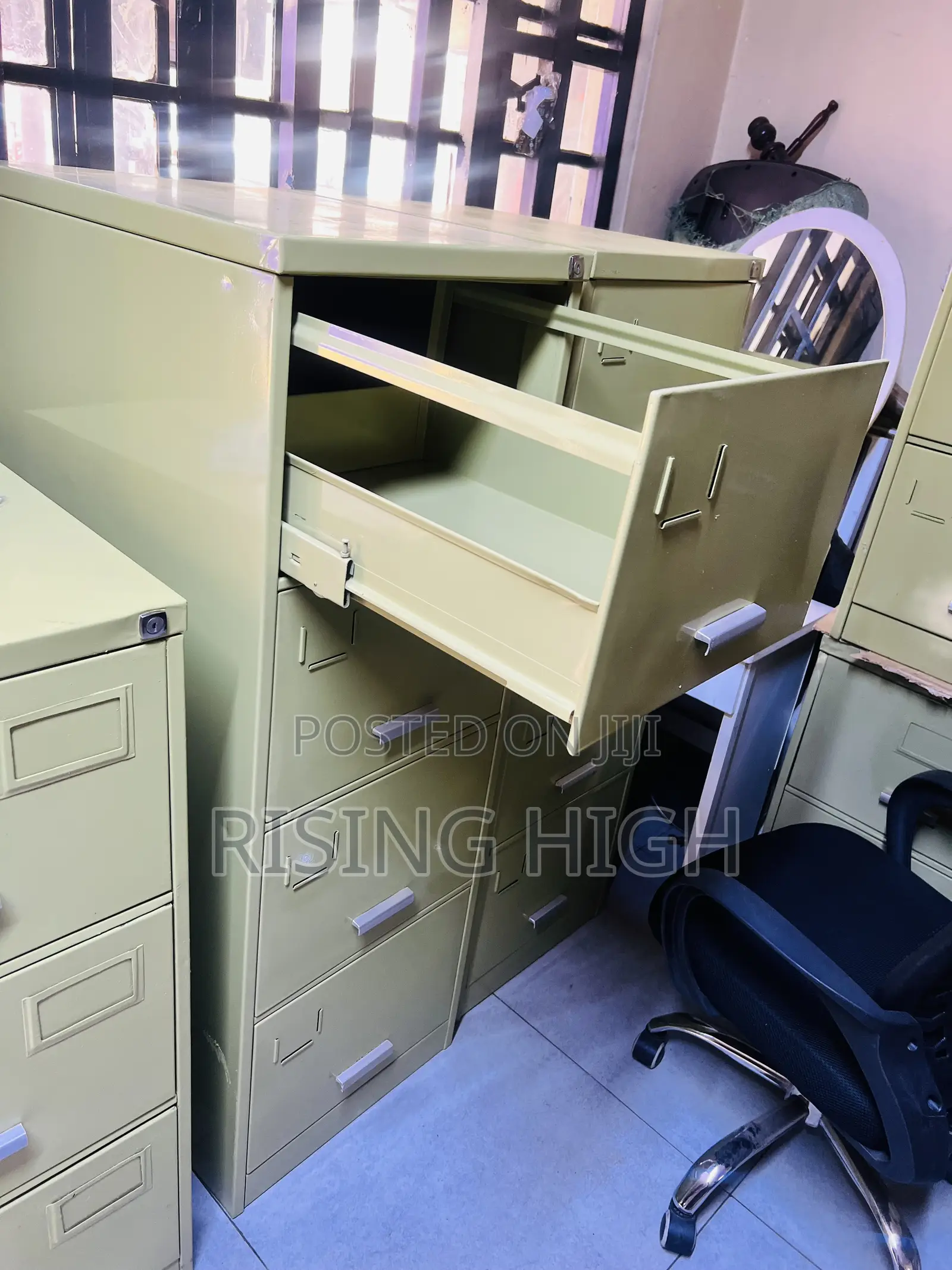 Metal Filing Cabinet – 4 Drawers.
