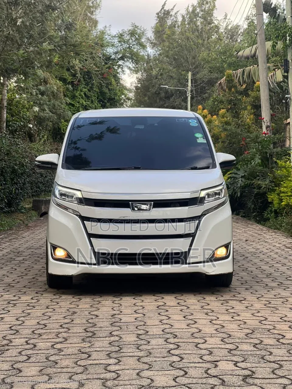 Toyota Noah 2019 White