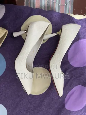 Like New Quilted Pointed Heels – Worn Once