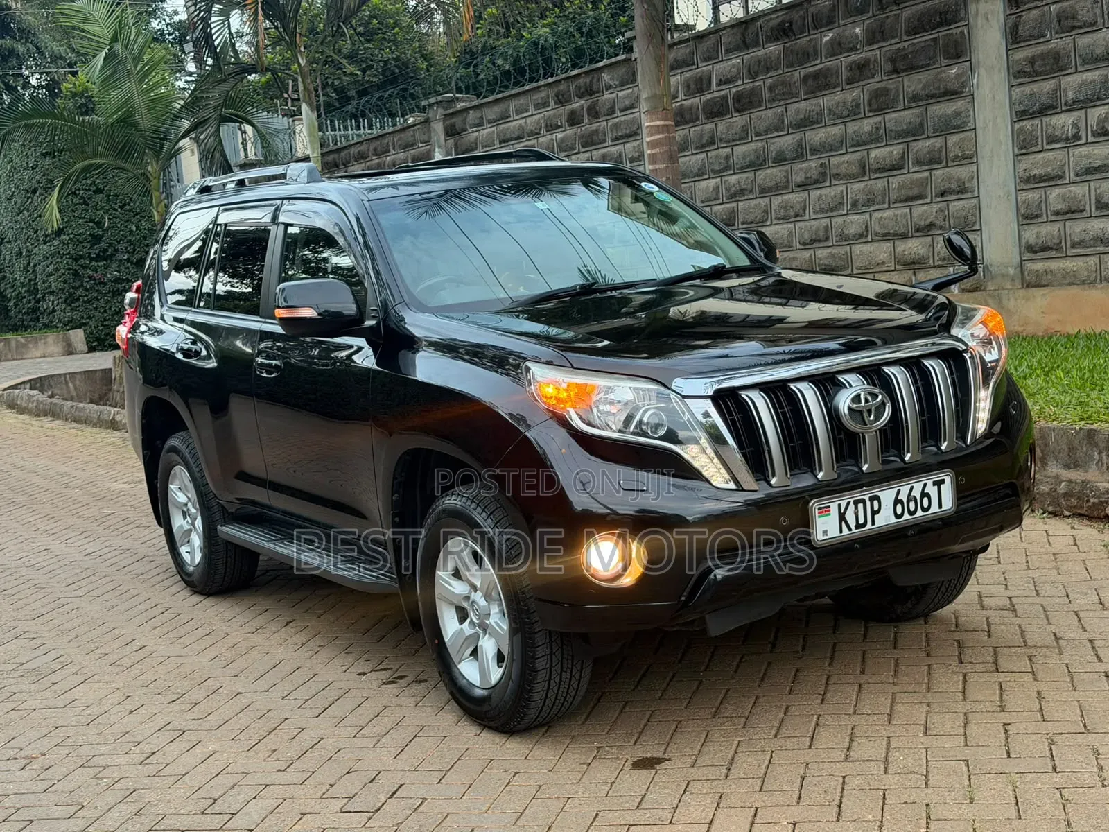 Toyota Land Cruiser Prado 2.7 2017 Black
