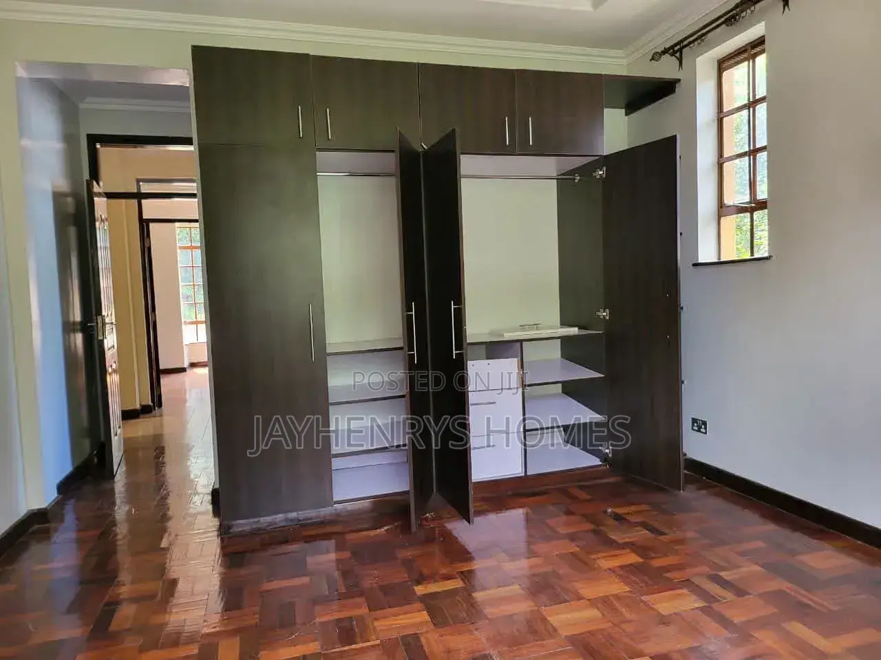 4bdrm House in Rosslyn for rent