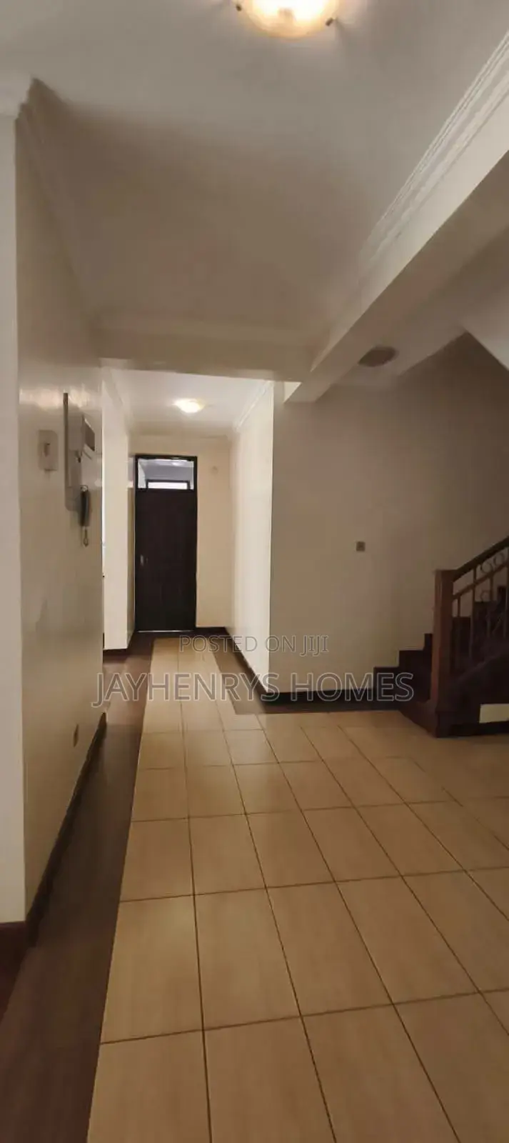 4bdrm House in Rosslyn for rent