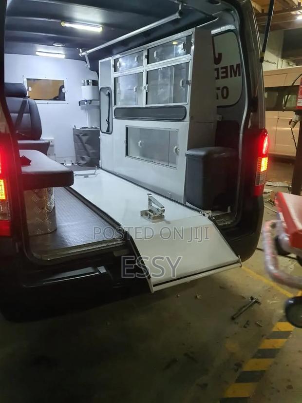 Hiace Conversion Into an Ambulance - thumbnail 3