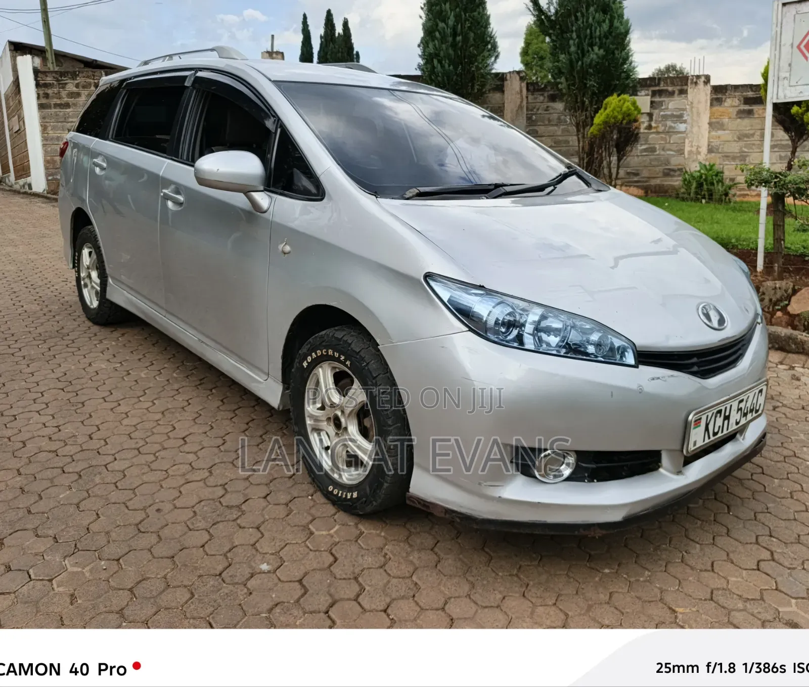 Toyota Wish 2010 Silver