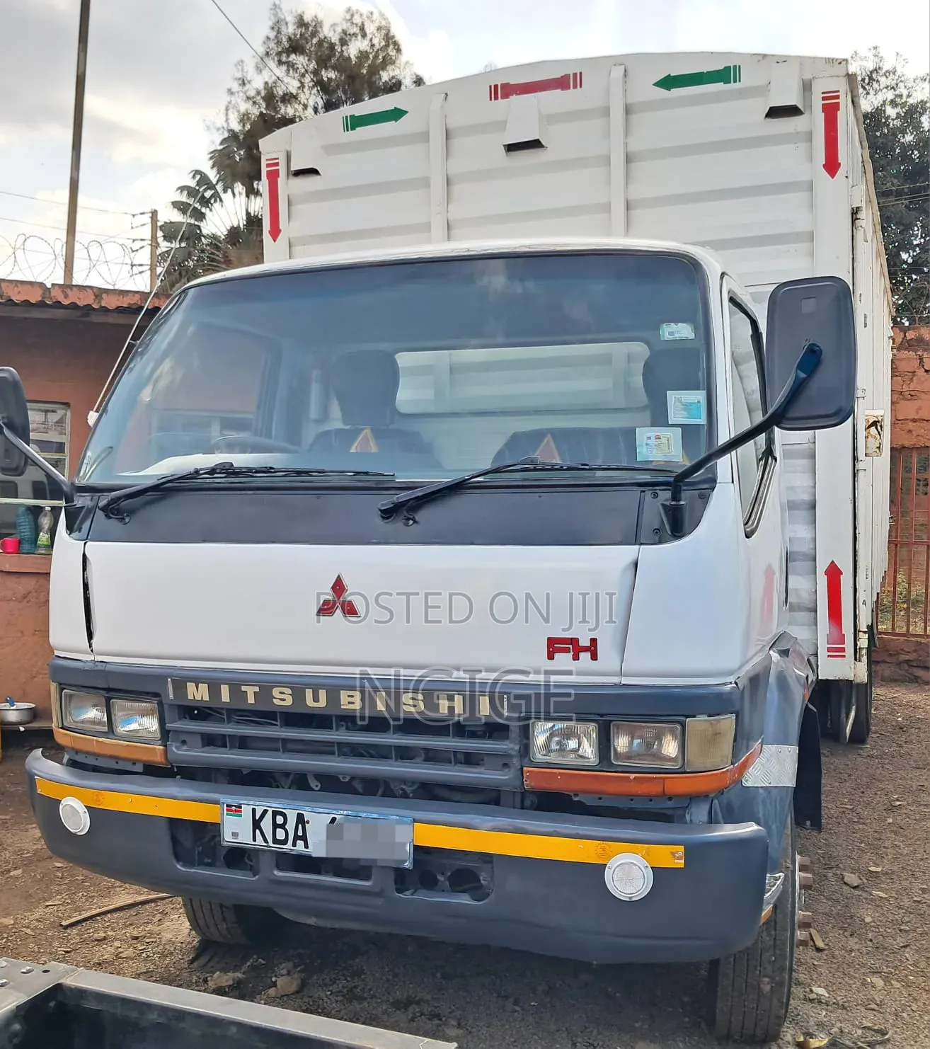 Fh Mitsubishi Truck