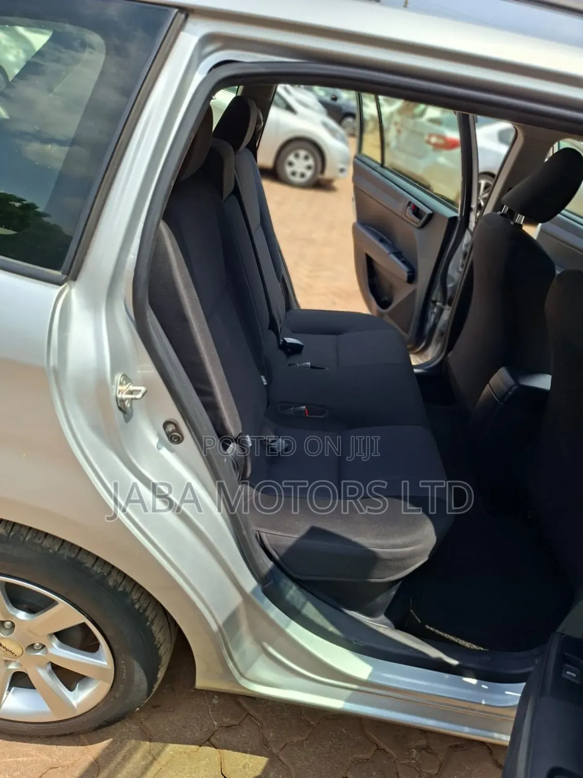 Toyota Corolla Fielder 2018 Silver