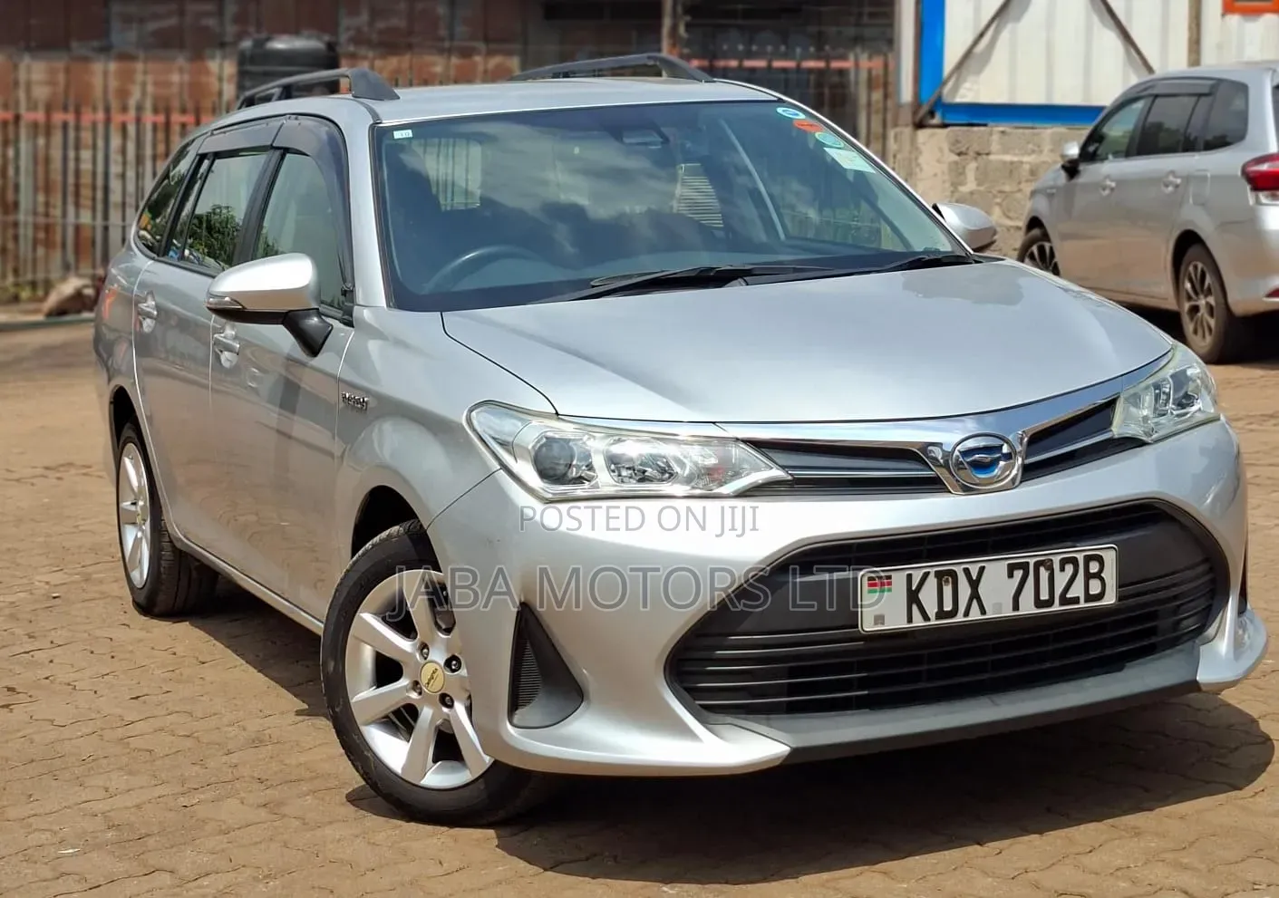 Toyota Corolla Fielder 2018 Silver
