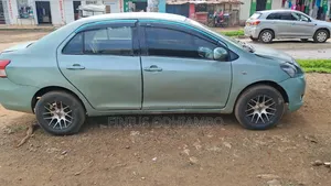 Toyota Belta 2011 Green