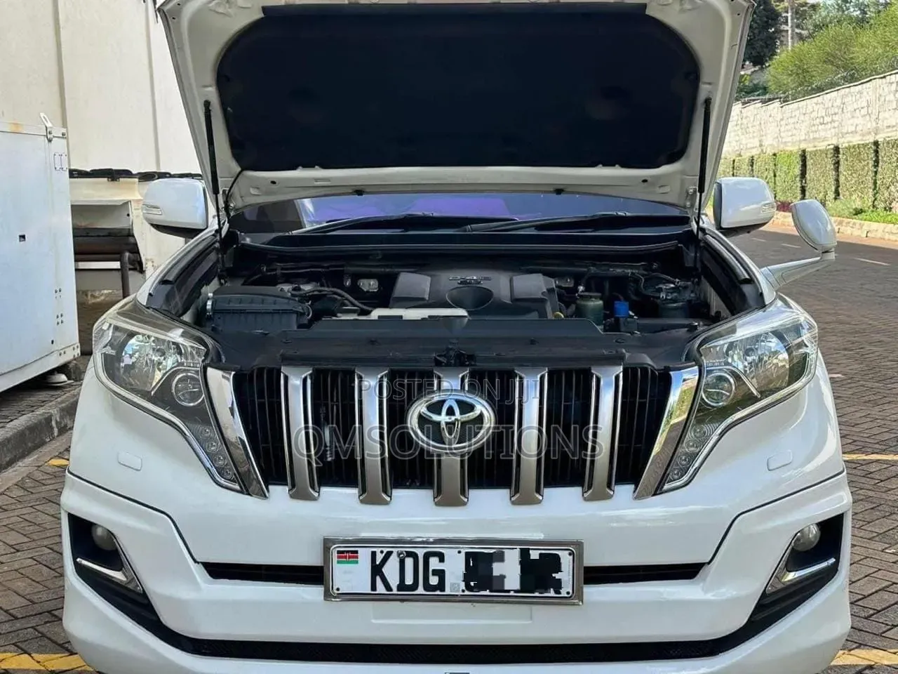 Toyota Land Cruiser 2016 White