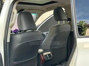 Toyota Land Cruiser 2016 White