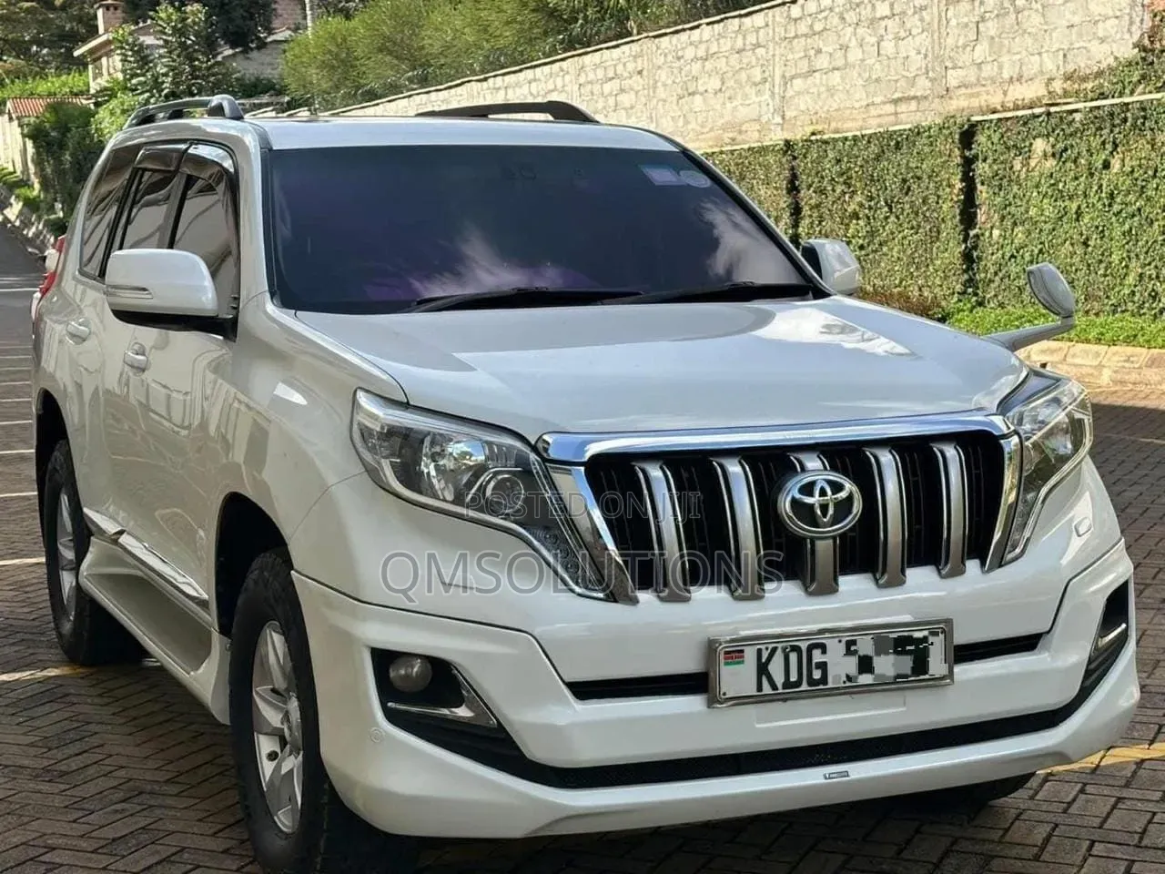 Toyota Land Cruiser 2016 White