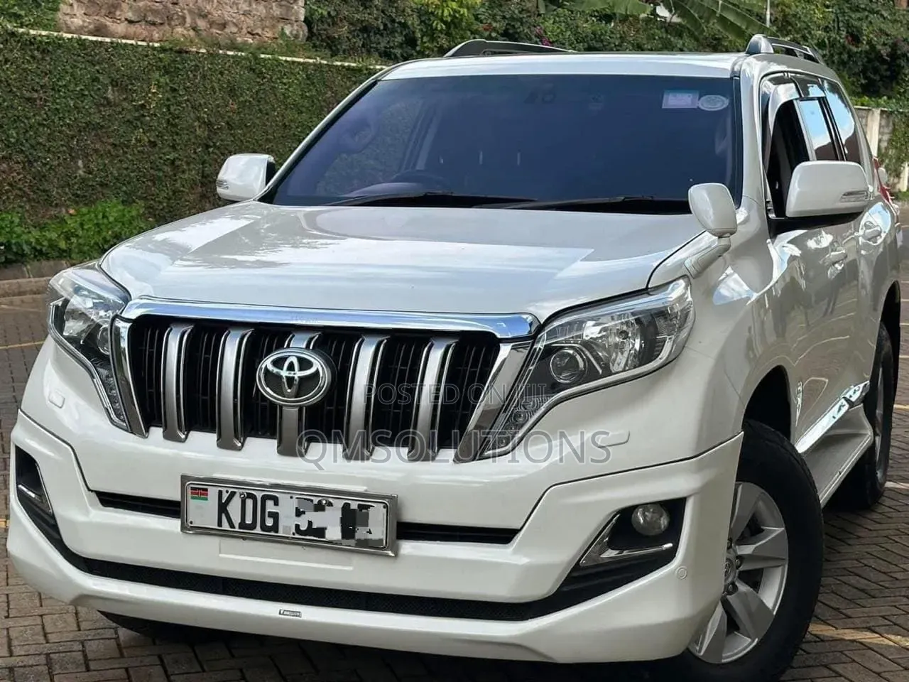 Toyota Land Cruiser 2016 White