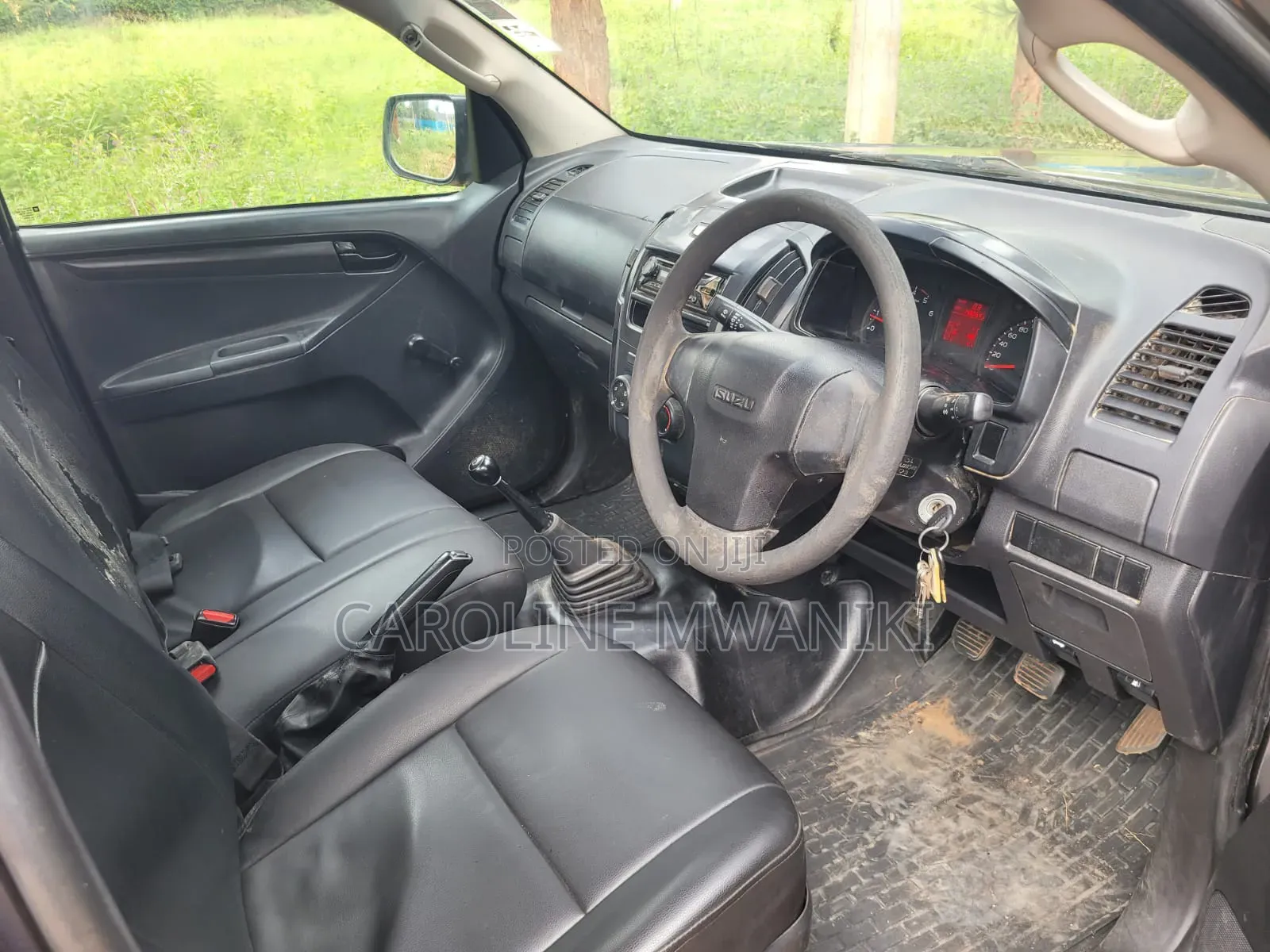 Isuzu D-MAX 2015 Gray