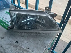 Toyota Premio [Nyoka] Headlight[ Plastic )