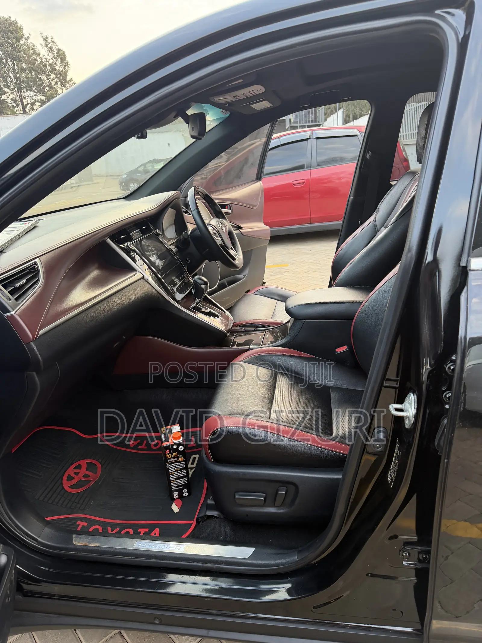 Toyota Harrier 2.0 4WD 2015 Black