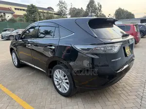 Toyota Harrier 2.0 4WD 2015 Black