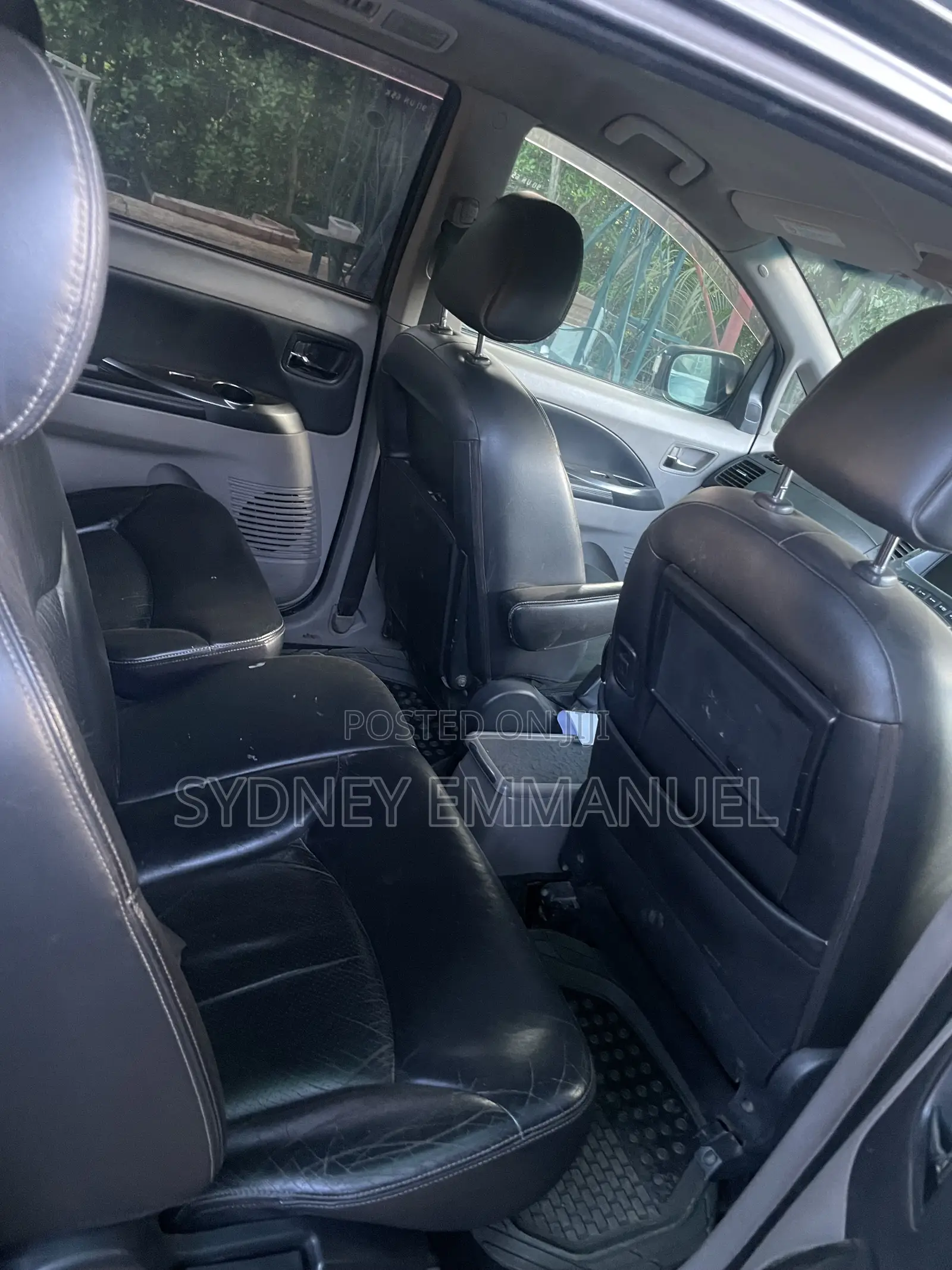 Mitsubishi Grandis 2.4 Intense 2008 Black