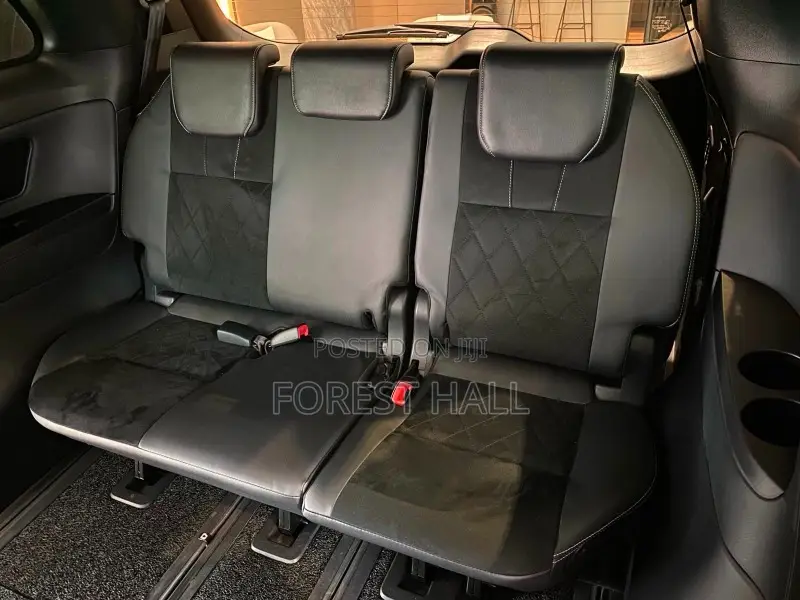 Toyota Estima 2019 Black