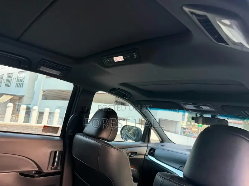 Toyota Estima 2019 Black