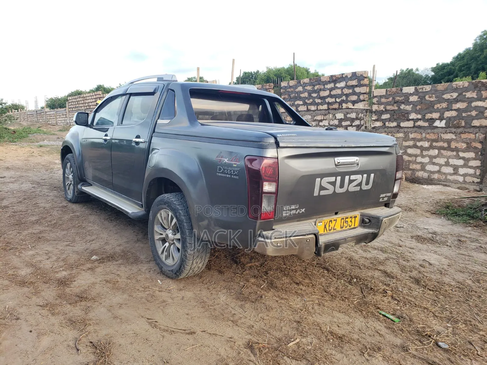 Isuzu D-MAX 2020 Gray