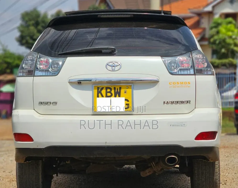 Toyota Harrier 2006 White