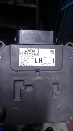 Headlight Controller/Computer/Ballast for Toyota Rav4