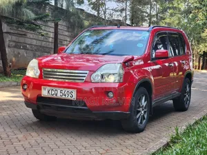 Nissan X-Trail 2.5 Petrol 4x4 SE 2010 Red
