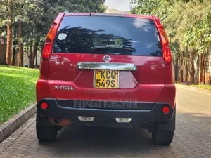 Nissan X-Trail 2.5 Petrol 4x4 SE 2010 Red