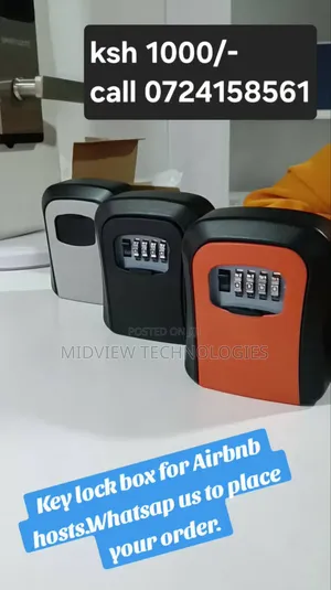 Airbnb Metallic Keylock