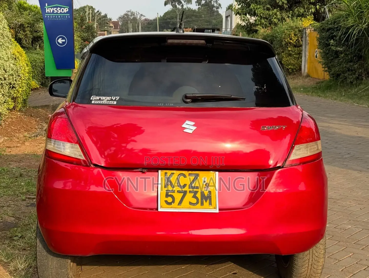 Suzuki Swift 2012 Red