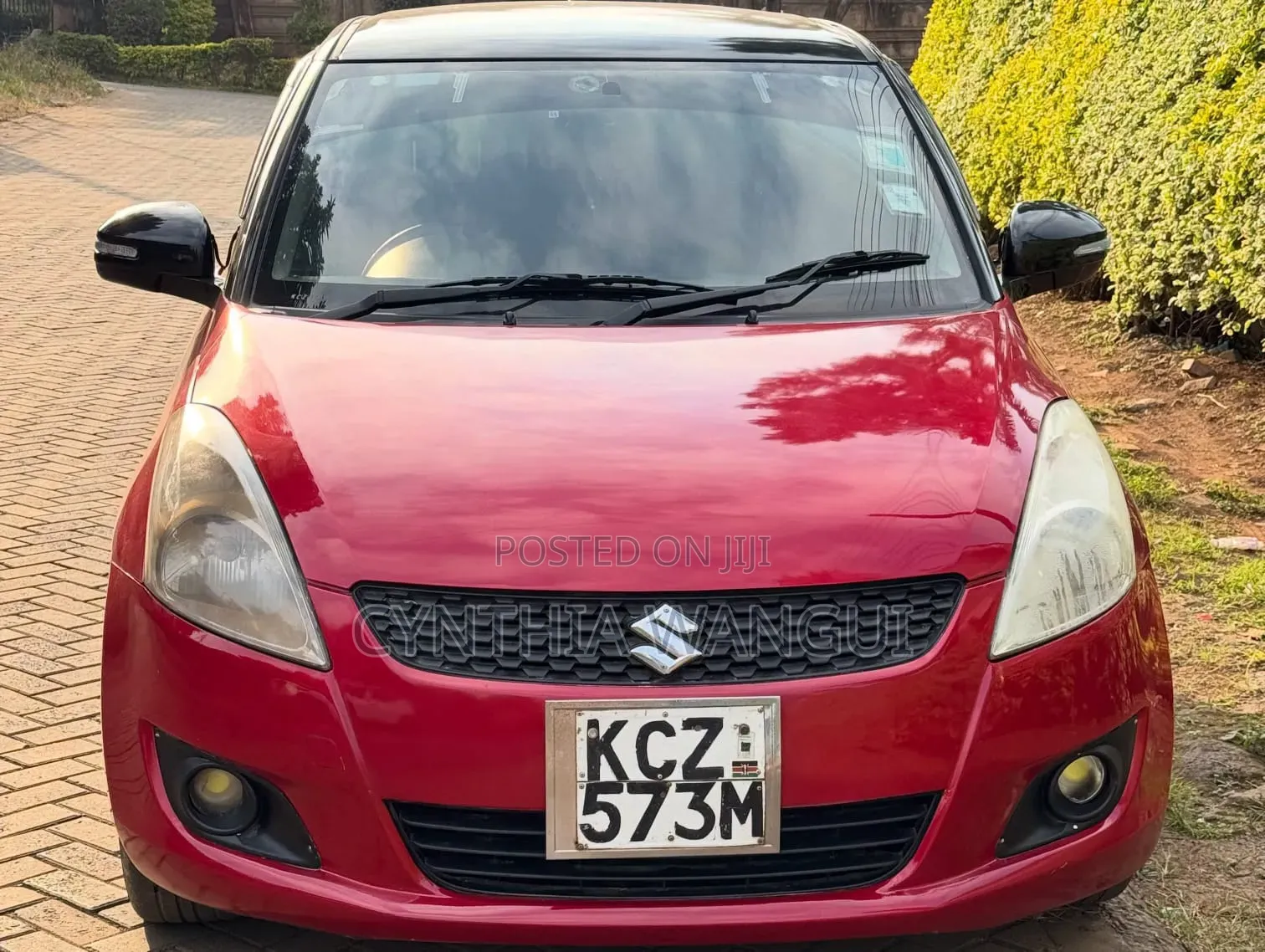 Suzuki Swift 2012 Red