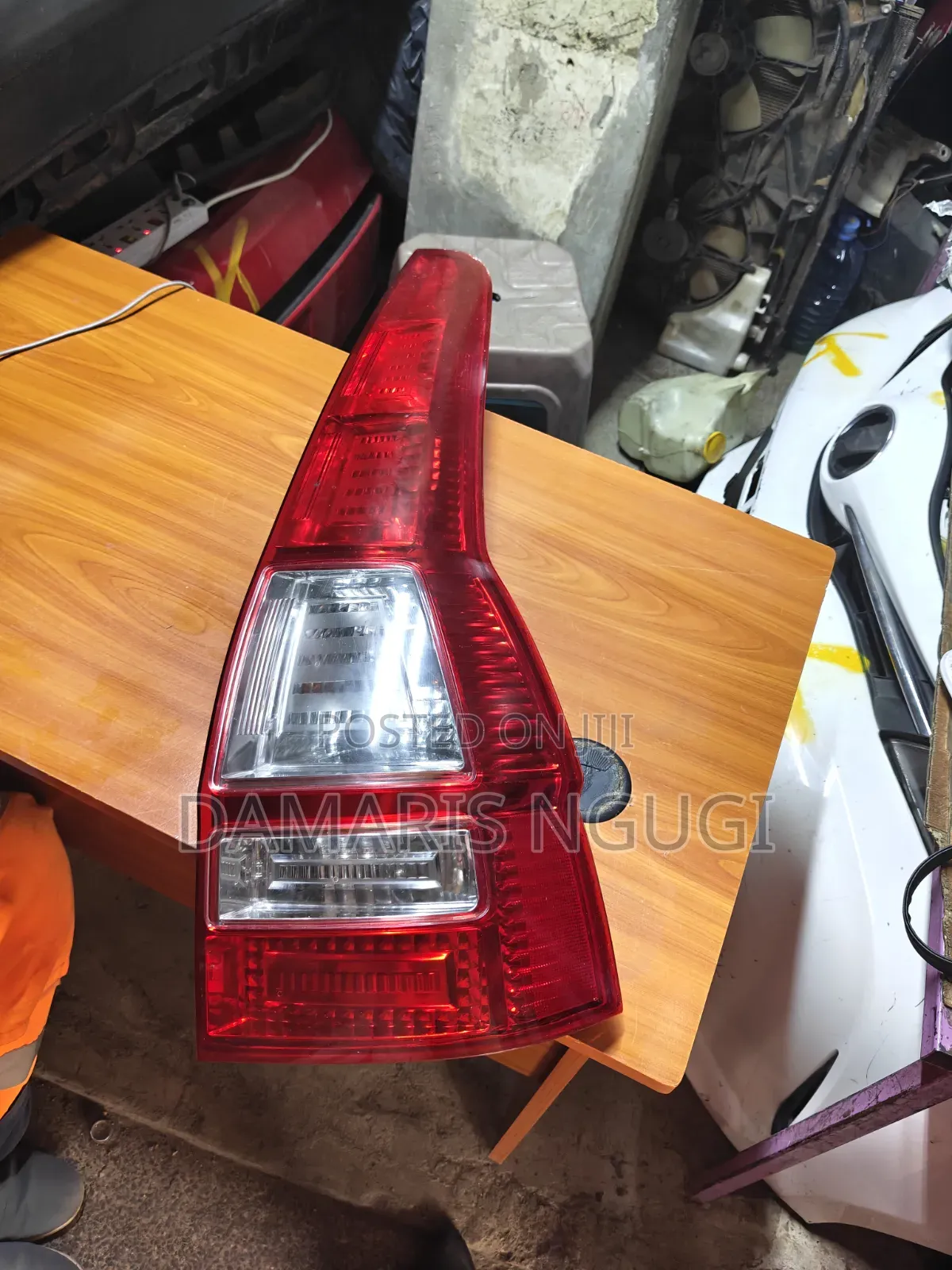 Honda CRV Re4 Taillight