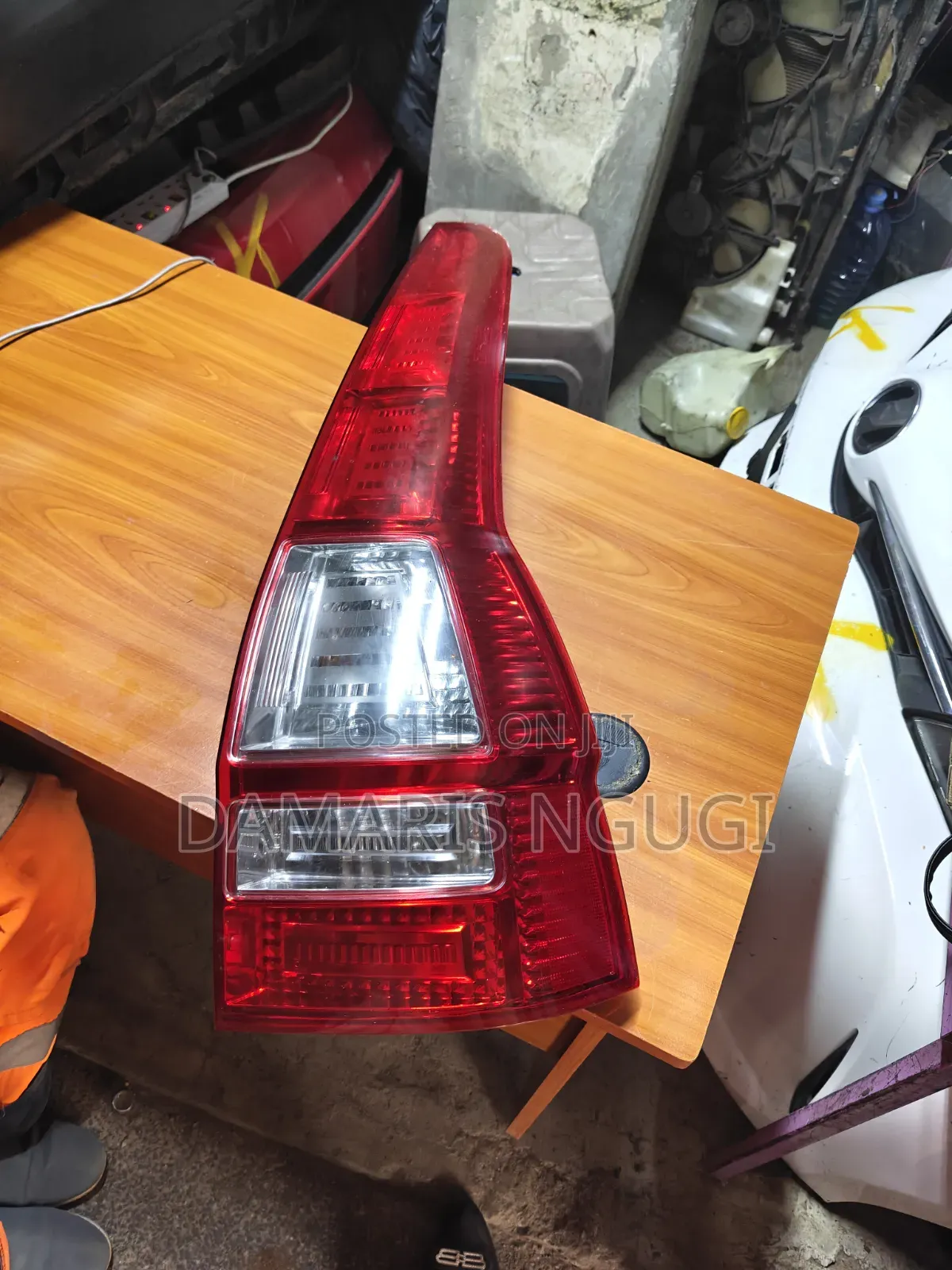 Honda CRV Re4 Taillight