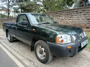 Nissan Hardbody 2007 Green