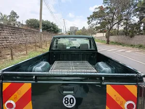 Nissan Hardbody 2007 Green
