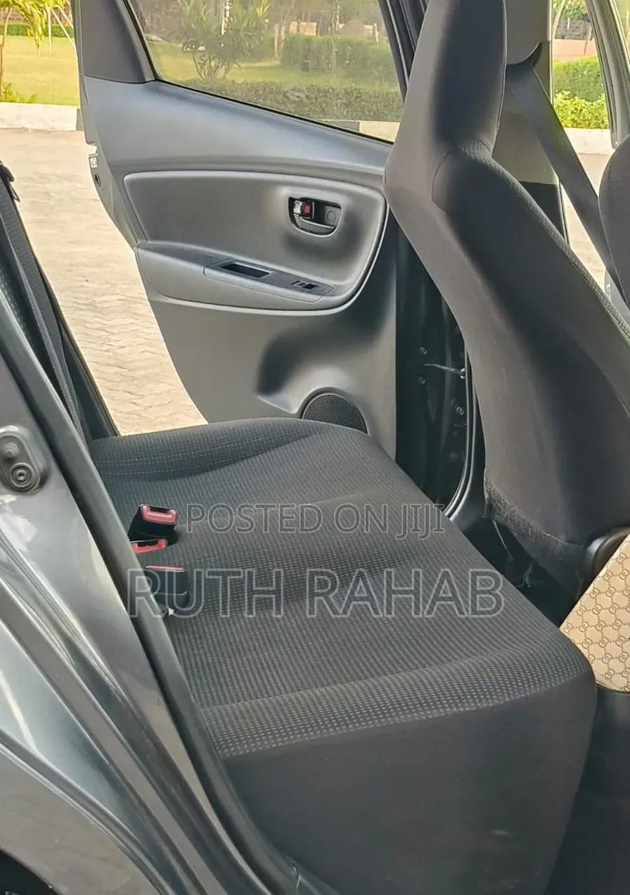 Toyota Vitz 2019 Black