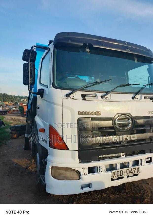 Hino Double Steering - thumbnail 3