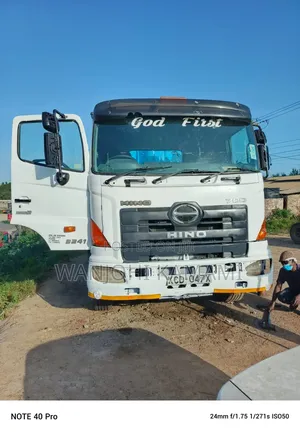 Hino Double Steering