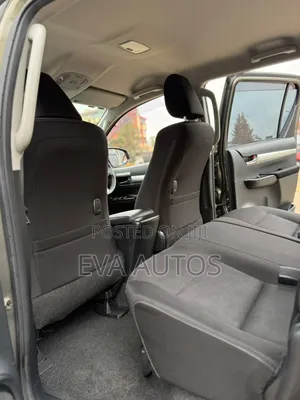 Toyota Hilux 2021 Beige