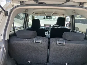 Daihatsu Cast 2019 Beige