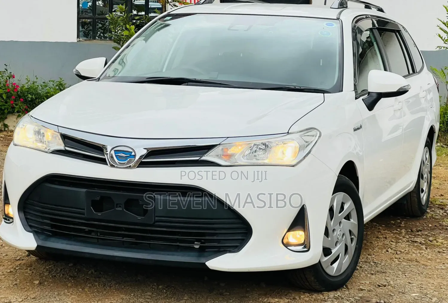 Toyota Corolla Fielder 2019 White