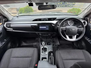 Toyota Hilux 2021 Beige