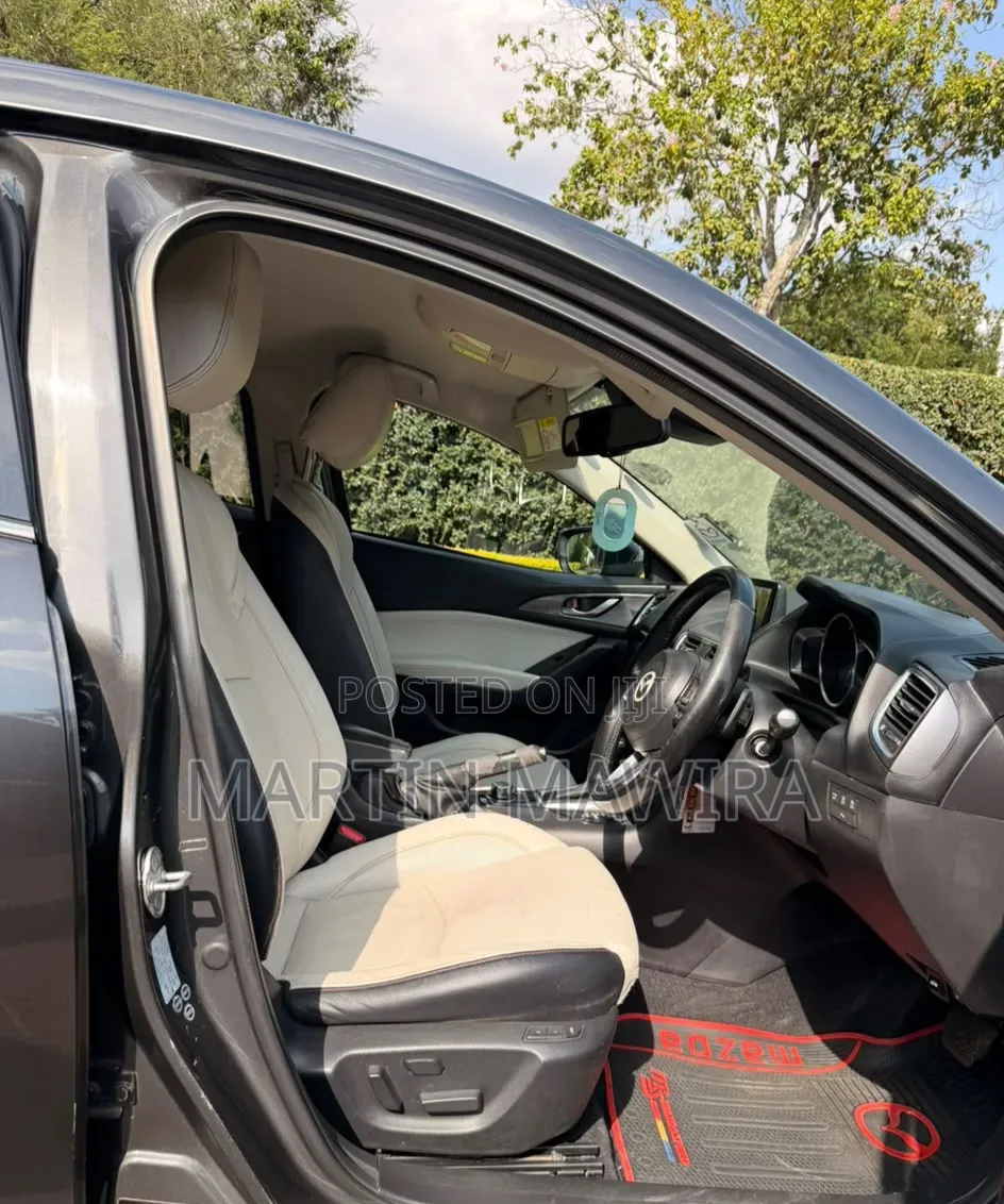 Mazda Axela 2016 Gray
