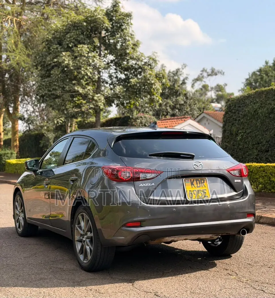 Mazda Axela 2016 Gray